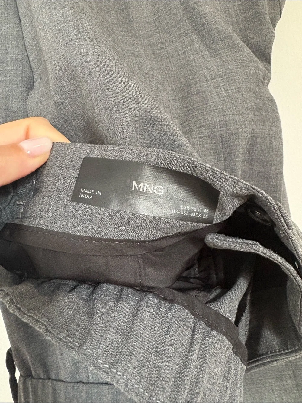 Mango Men's Gray Two-Button Blazer - Modern Tailored Fit